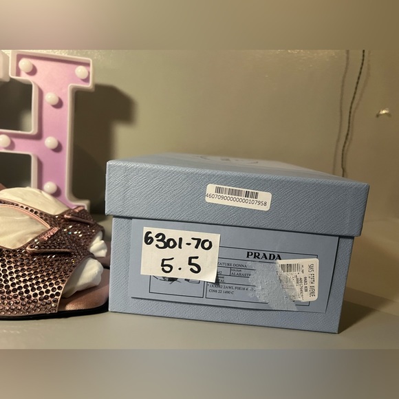 Prada
Crystal-Embellished Satin Mules - Picture 10 of 11